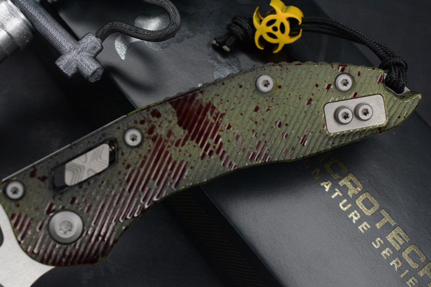 RARE Microtech Stitch-Ram-Lok Outbreak Sig Series w/ Fallout Replicas & Bead