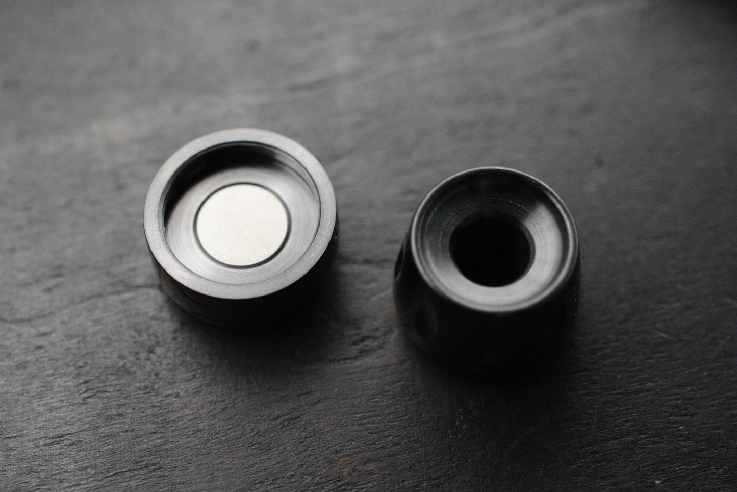 CUSTOM Aero Engine Screw In Bead - Zirconium Re Playge Microtech