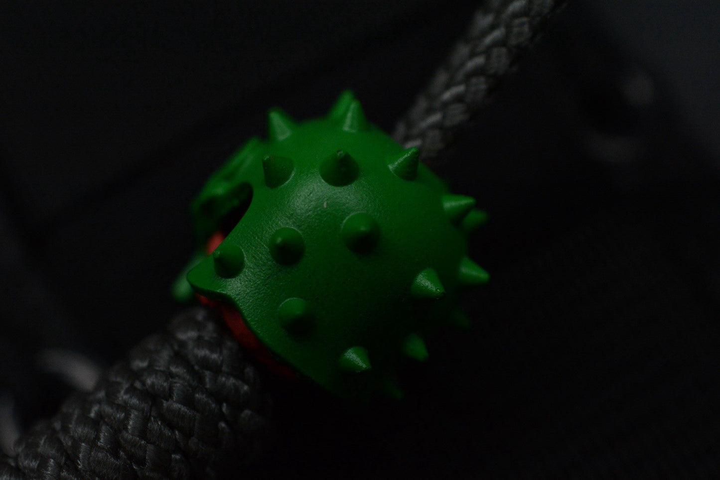 NEW Chris Reeve Green Beret MAGNACUT Black PVD w/ Rare Tombstone Ti Bead