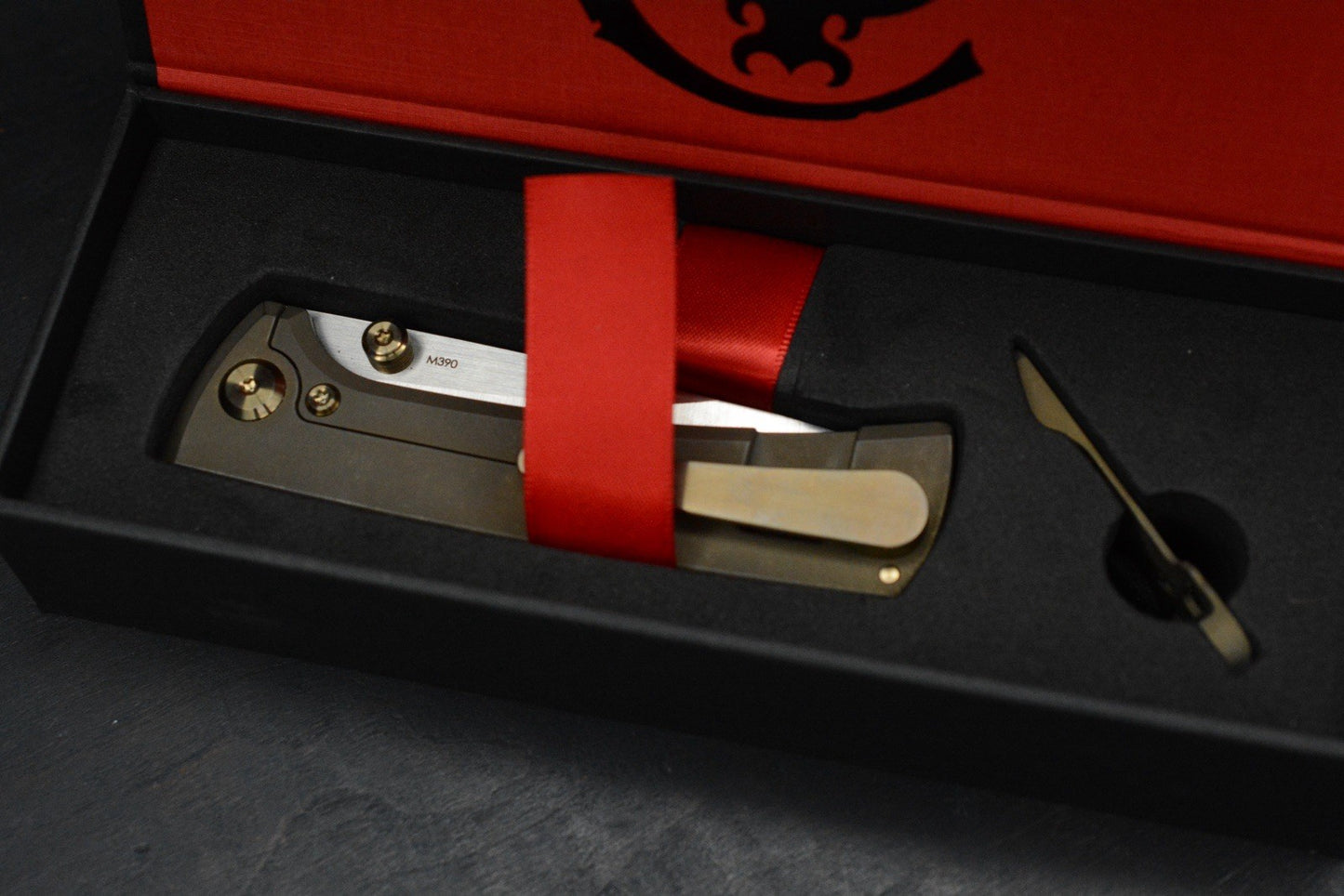 CUSTOM Chaves RCK9 Crusader Blade Show Exc Ti - Belt Satin DP M390 w/ Brass Bead