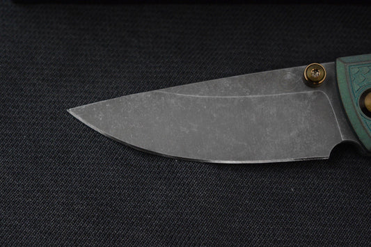 NEW CHAVES Knives RCK9 - Green Dragon Scale Mod Ti / M390 Drop Point / Ano Ti