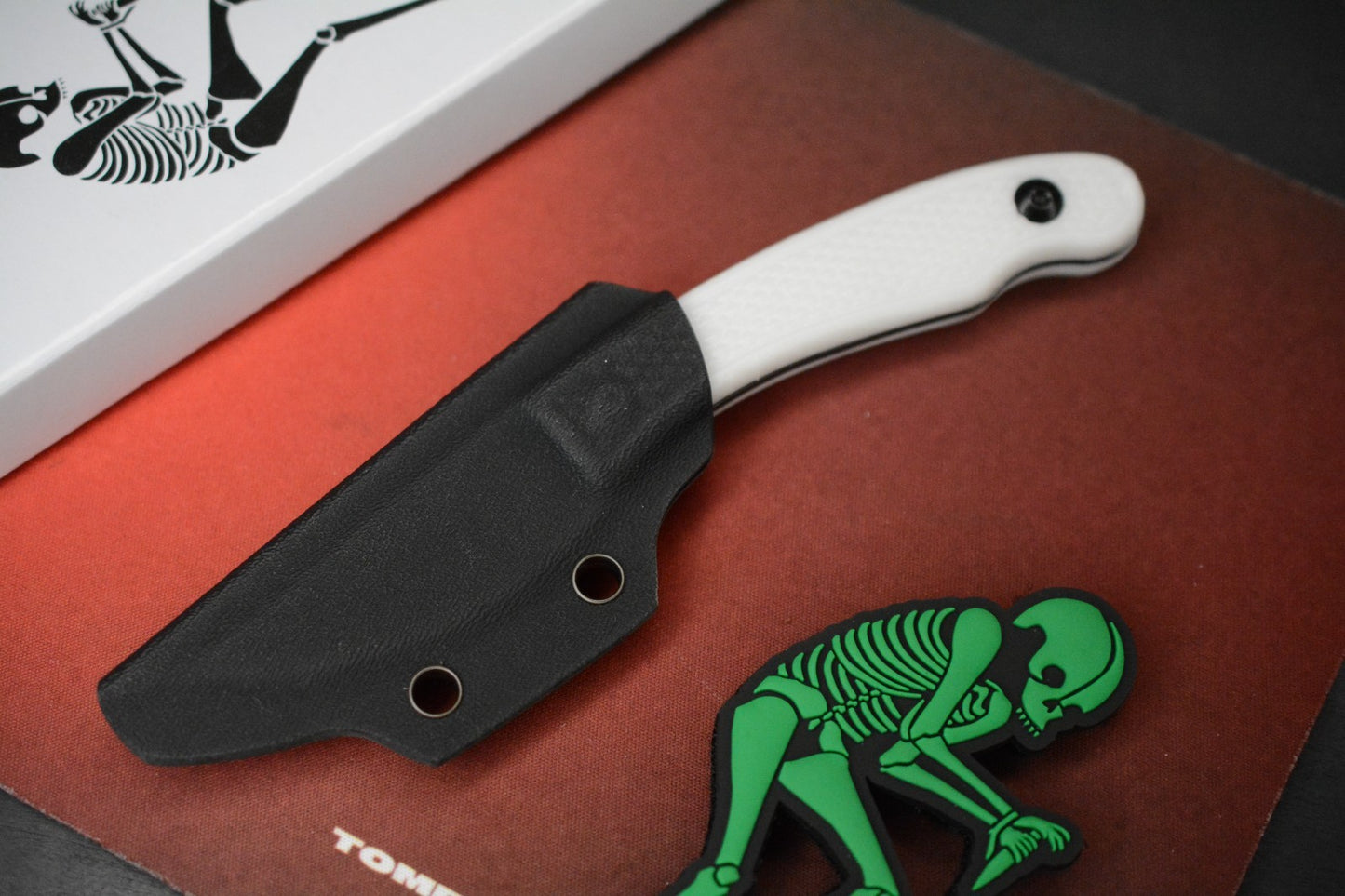 RARE Ed’s Manifesto & Sneakreaper Elvia Field Knife - White / Acid Stonewash