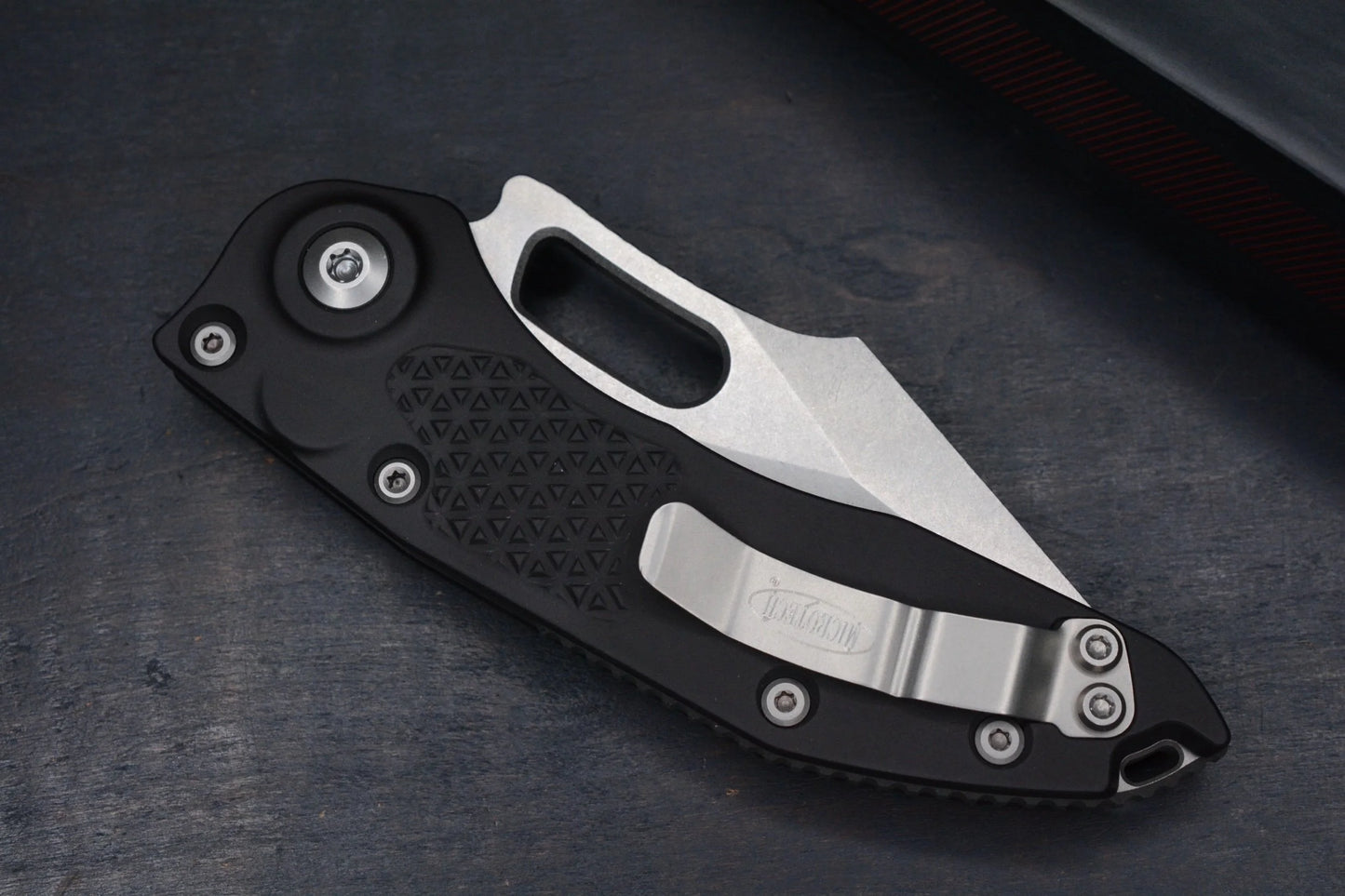 Microtech Stitch Auto - Stonewash Partial Serrated S/E 02/2022