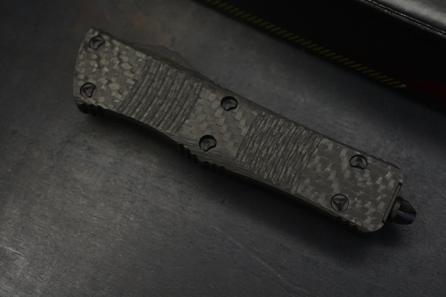 Microtech Troodon D/E Carbon Fiber Top 10/ 2019