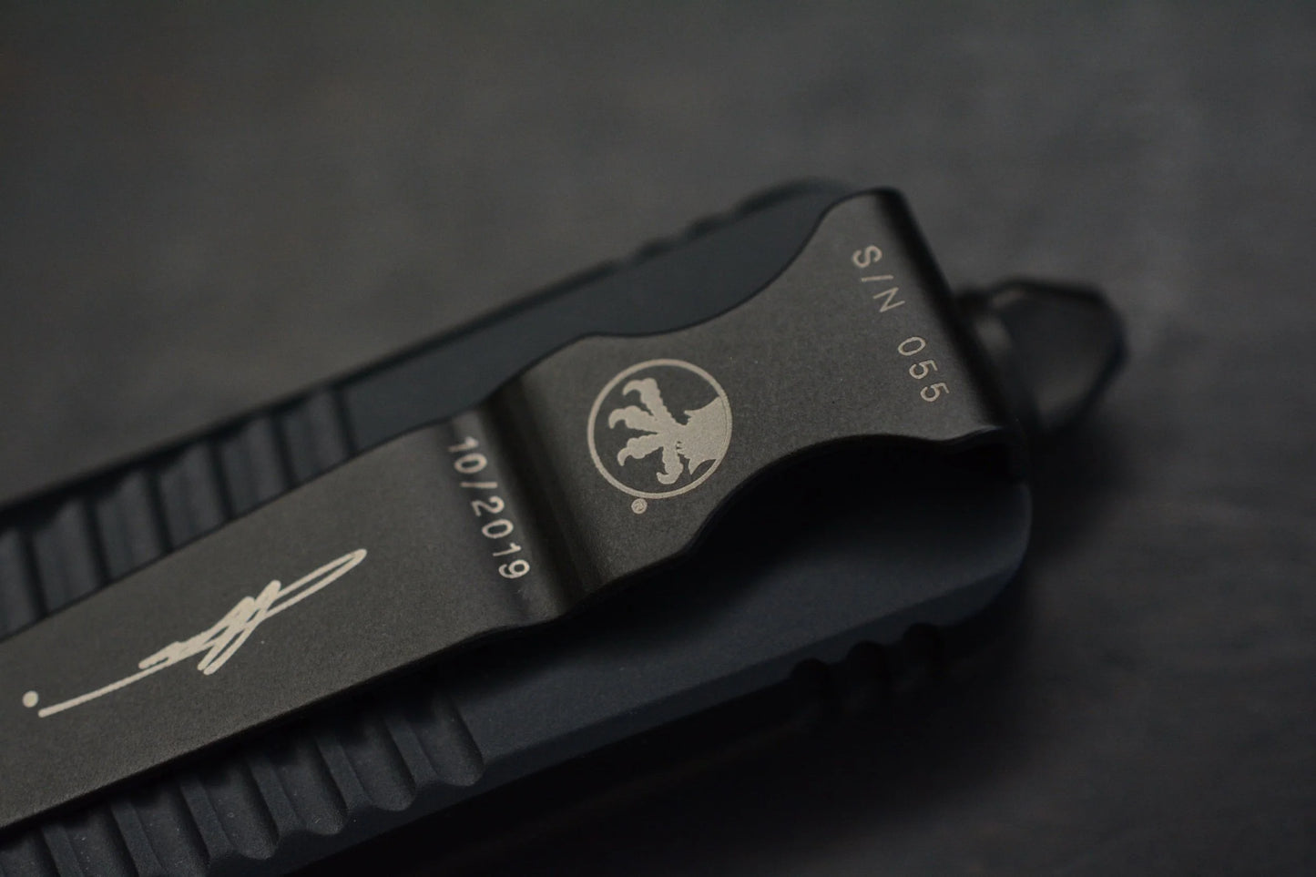 Microtech Troodon D/E Carbon Fiber Top 10/ 2019