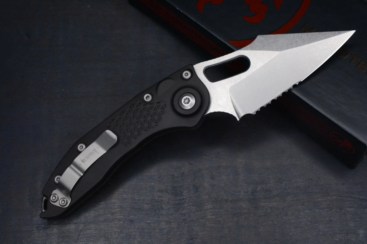 Microtech Stitch Auto - Stonewash Partial Serrated S/E 02/2022