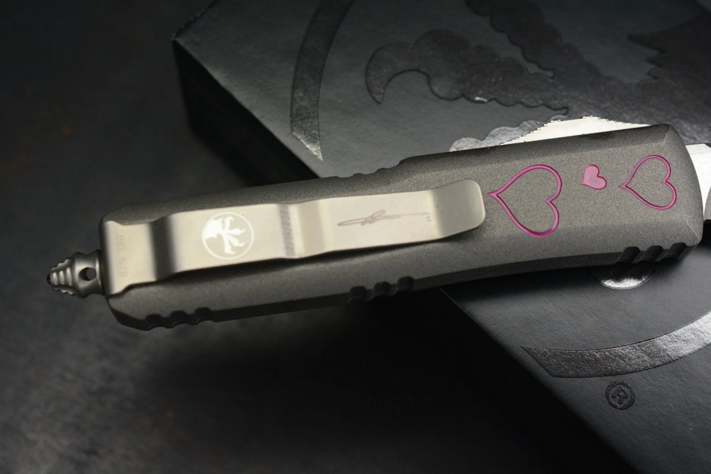 NEW Microtech UTX - 85 S/E Valentine Edition Grey/ Pink