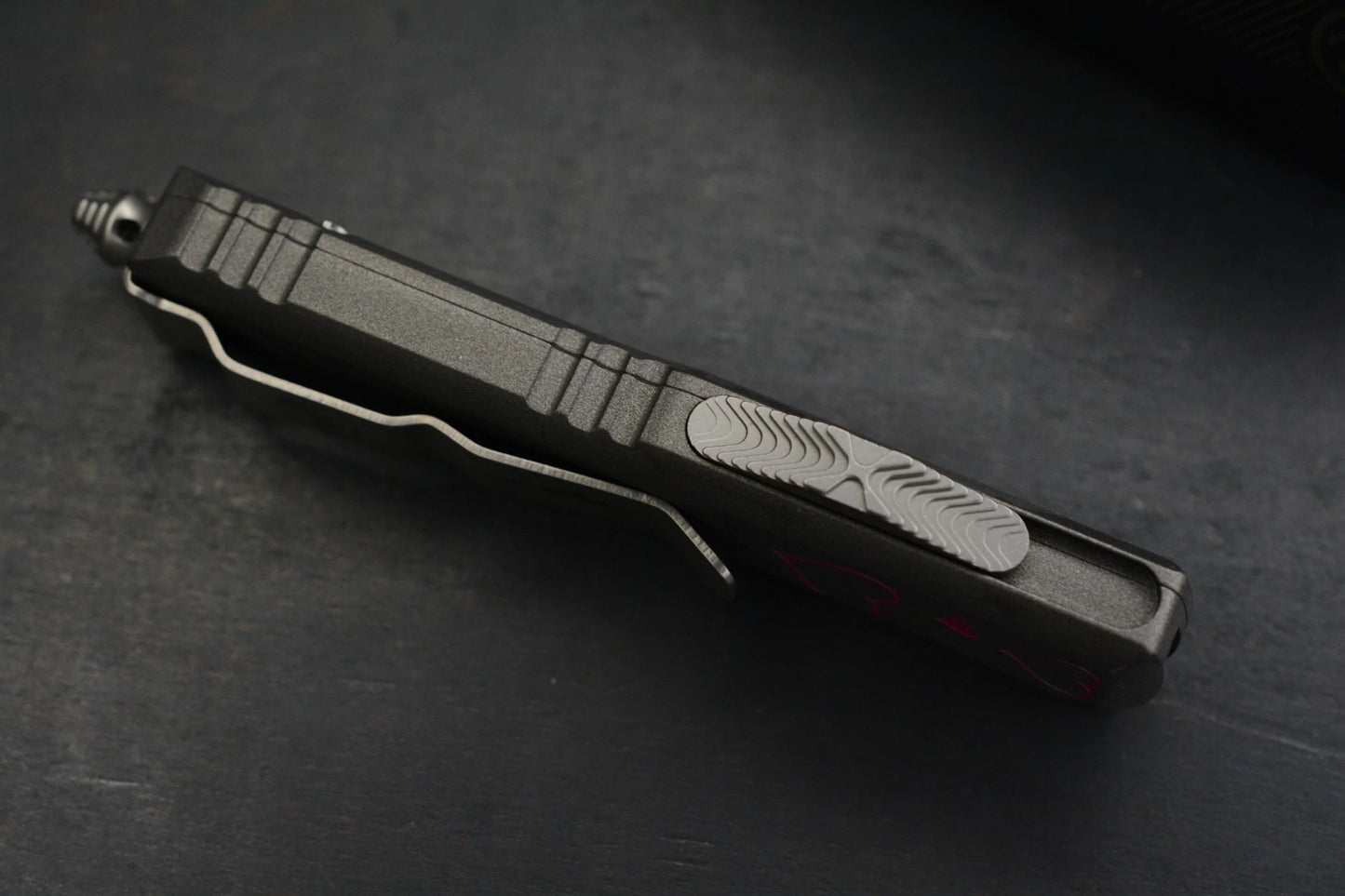 NEW Microtech UTX - 85 S/E Valentine Edition Grey/ Pink