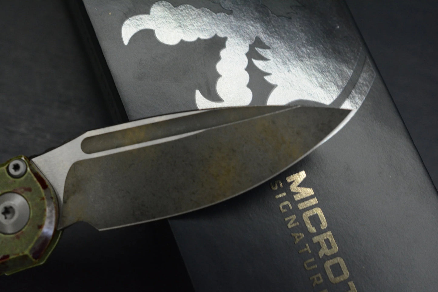 Microtech LUDT Outbreak Gen III S/E with Matching Yellow Radioactive Bead