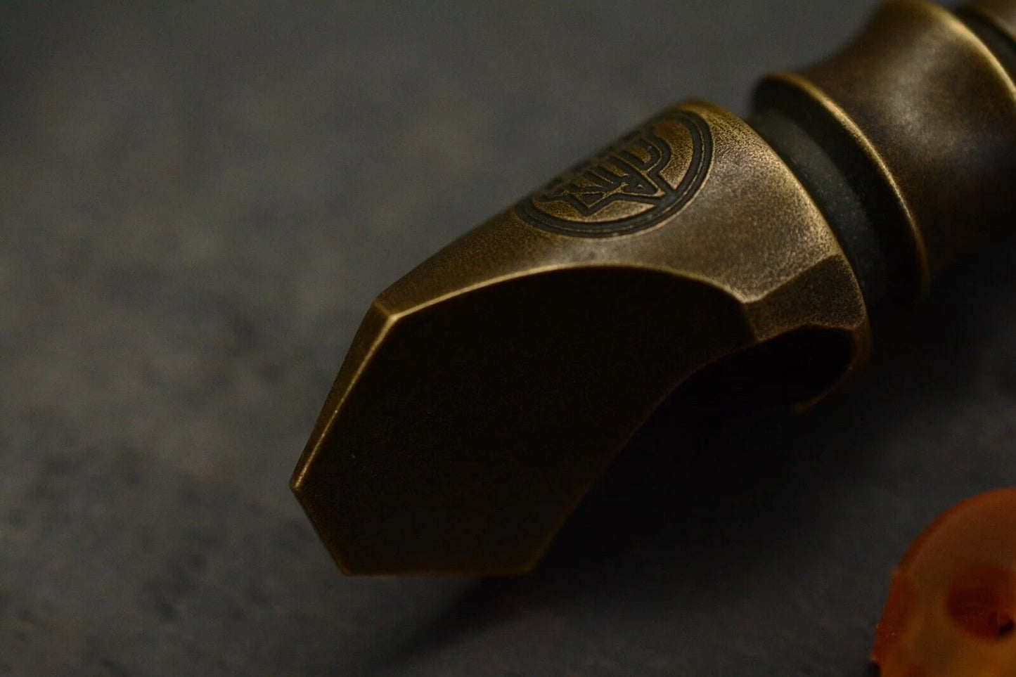 RARE 4T5 Vintage Templar Antique Brass w/ Ultem Playge Skall Bead