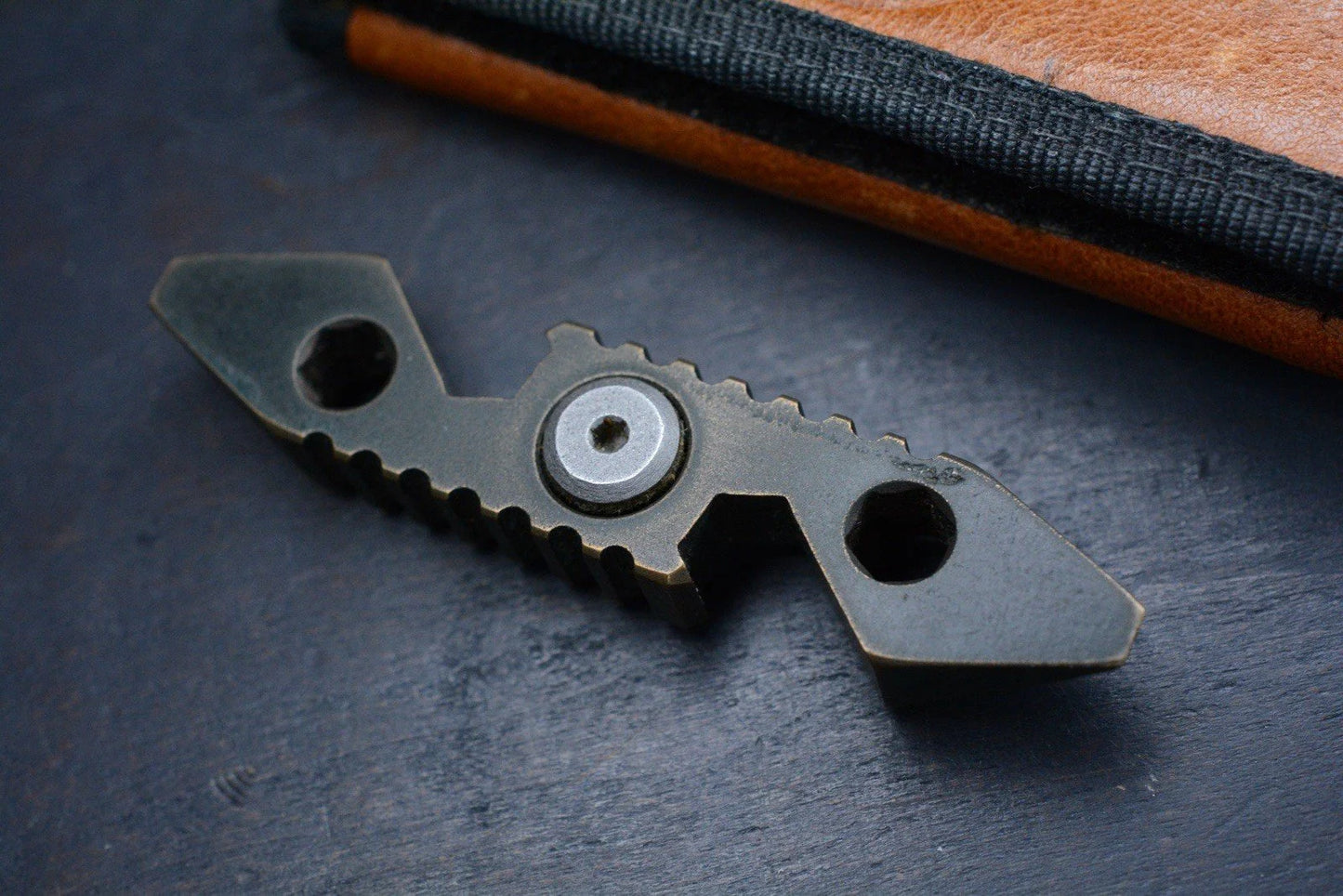 RARE JW Knife & Tool Micro G7 Spinner Bronze Pry Bar Tool w/ ZF Leather Case