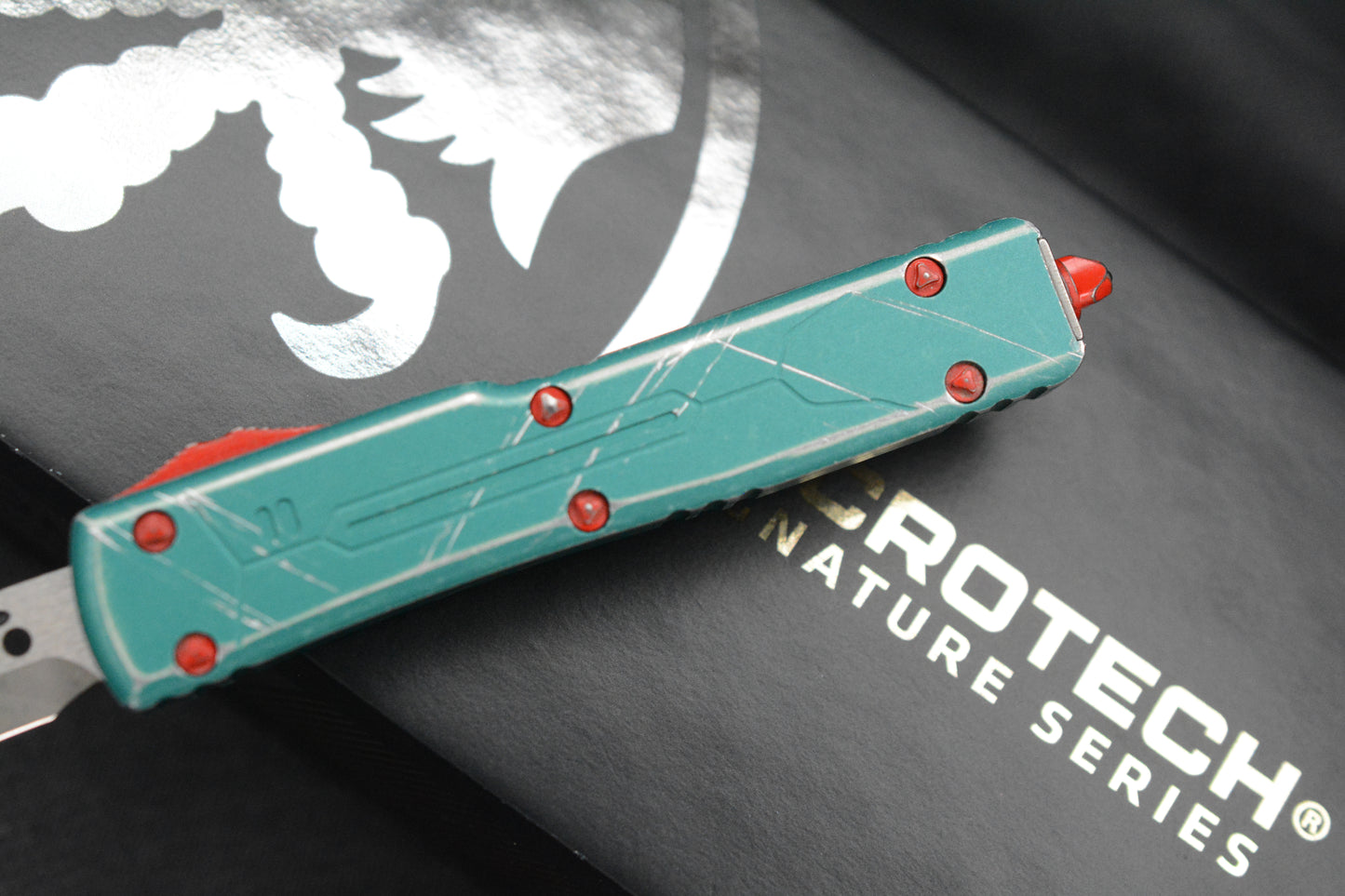 NEW Microtech UTX-70 Hell Hound Blade Bounty Hunter - 04/2023 SN976