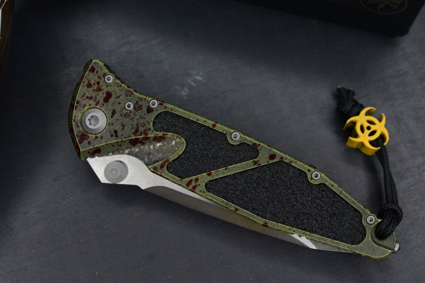 NEW Microtech SOCOM Elite T/E Full Serr Outbreak w/ Fallout Patch Pack & Bead