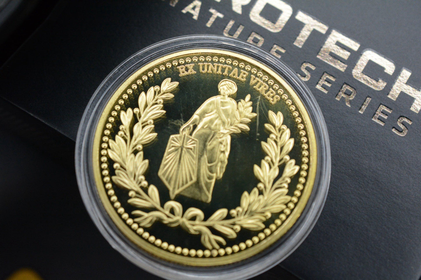 RARE Microtech Socom DLC Spike Grind Purple Haze Fat CF w/ Playge Bead/Wick Pack