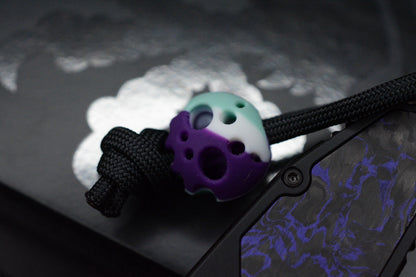 RARE Microtech Socom DLC Spike Grind Purple Haze Fat CF w/ Playge Bead/Wick Pack