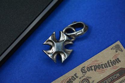 RARE Starlingear Maltese Cross Slickster - .925 Silver Pendant w/ Brass Gear