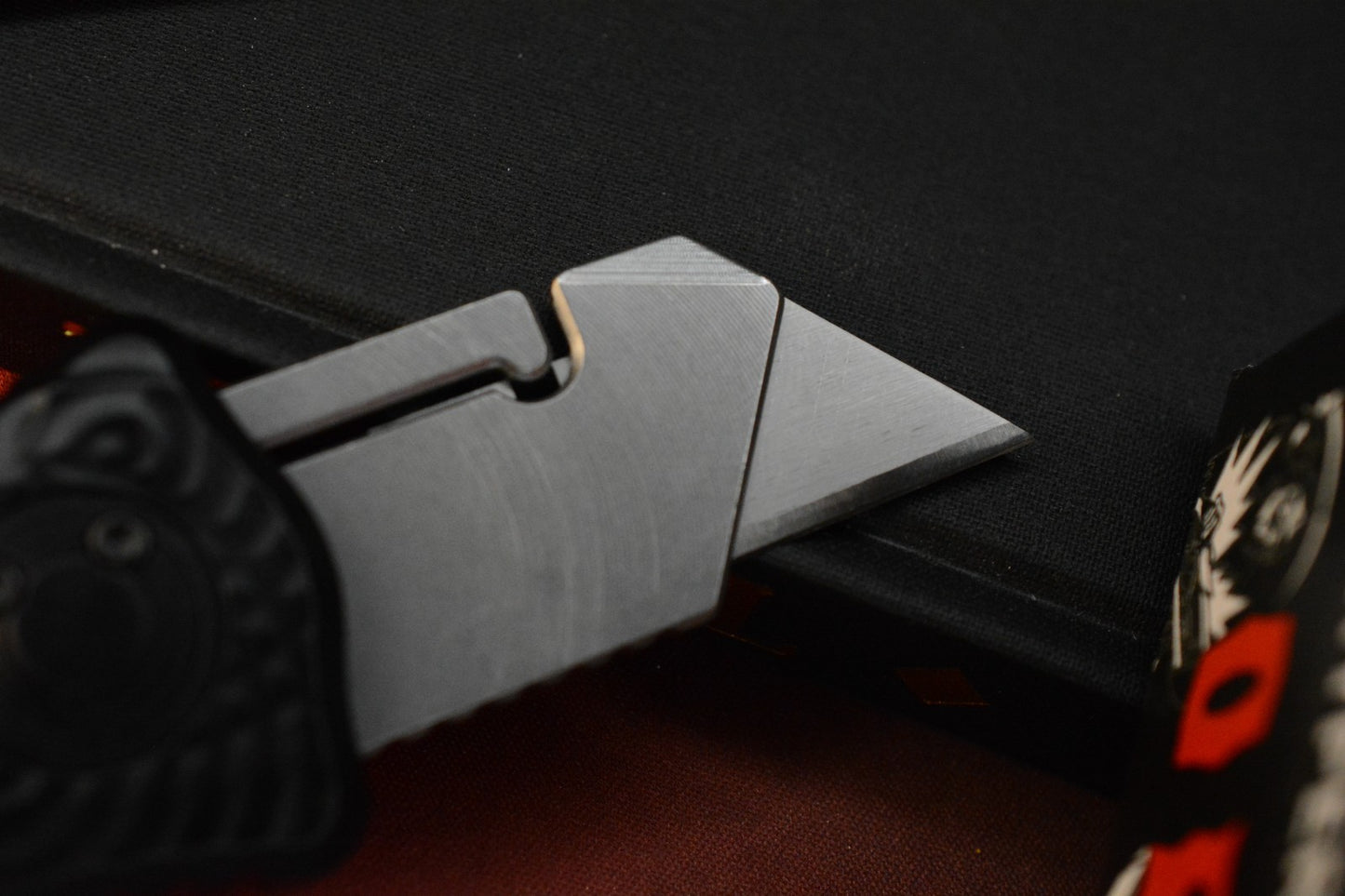 NEW Hypercut MFG Oracle Razor Knife - Ano Black Aluminum / Raindrop Milled