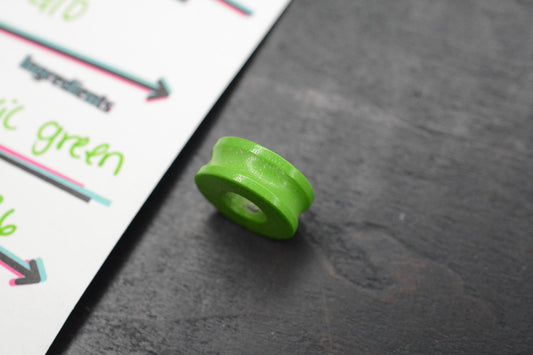 NEW Salt & Peppa Pixie Bead - Toxic Green G10 Re Playge Microtech