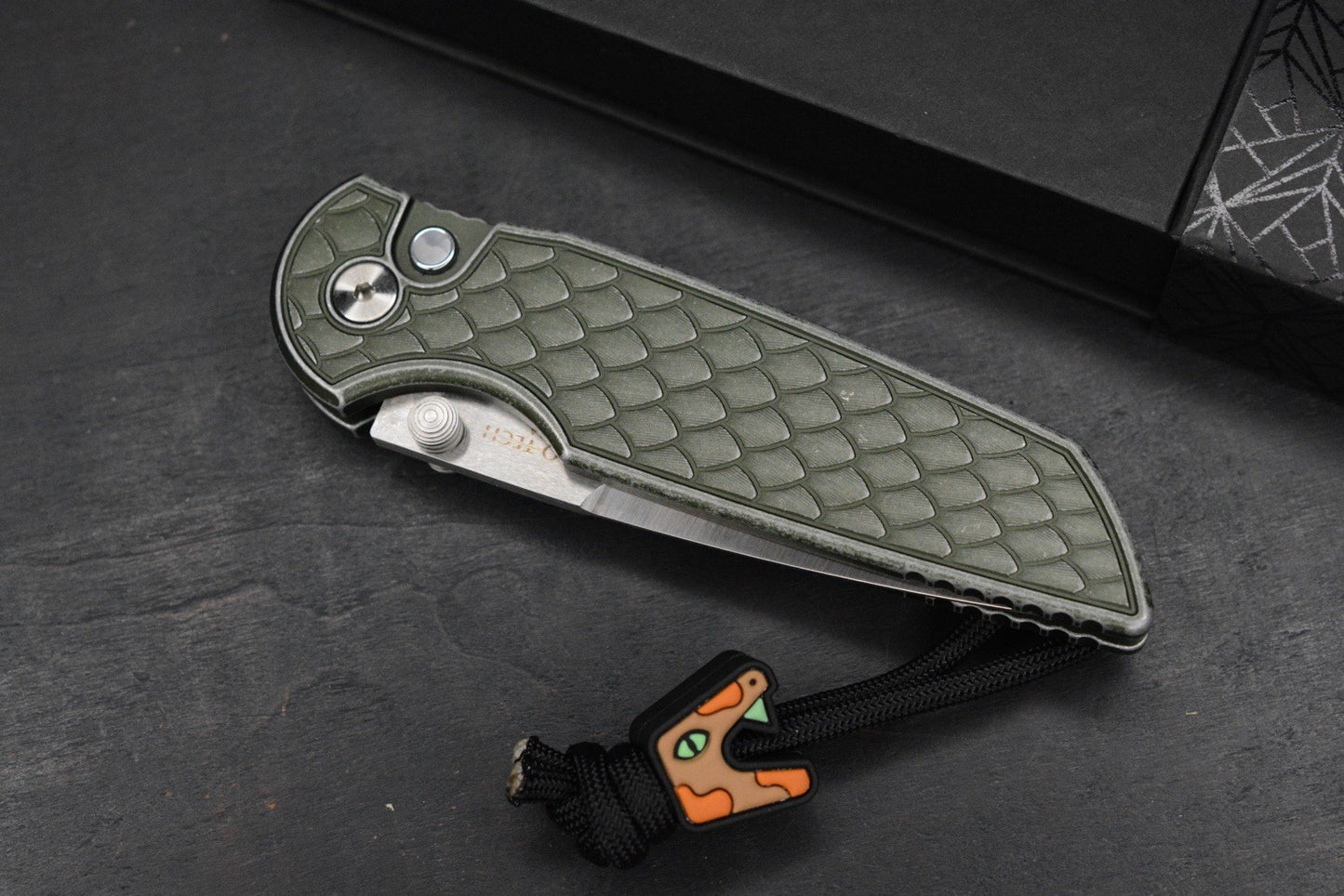 NEW Protech Integrity Battle Worn Reptile Green Scale Pattern w/ Wkrmn Bead
