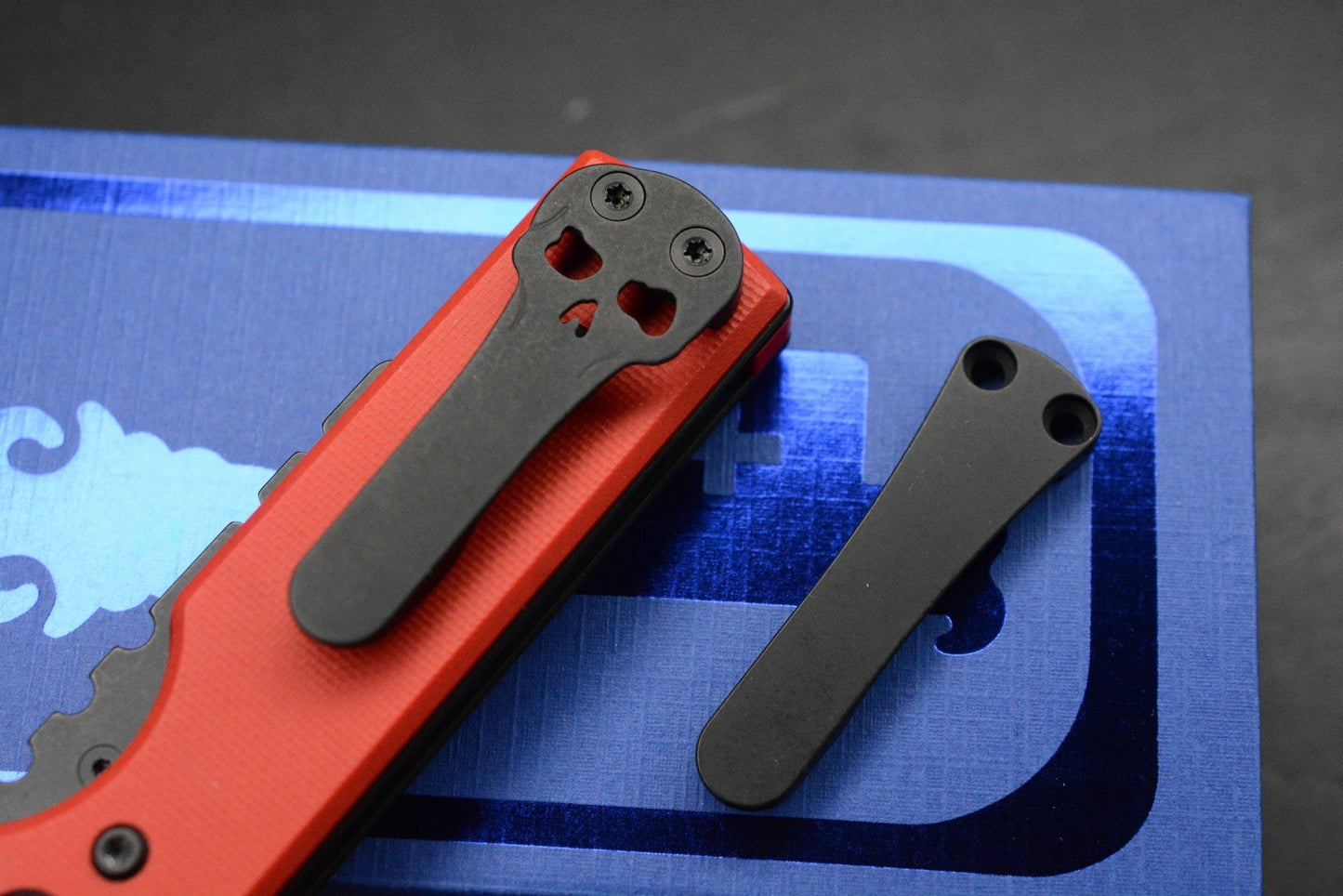 NEW Chaves EXC Chub Utility Knife Flipper / Red Micarta Handle w/ Poison Bead