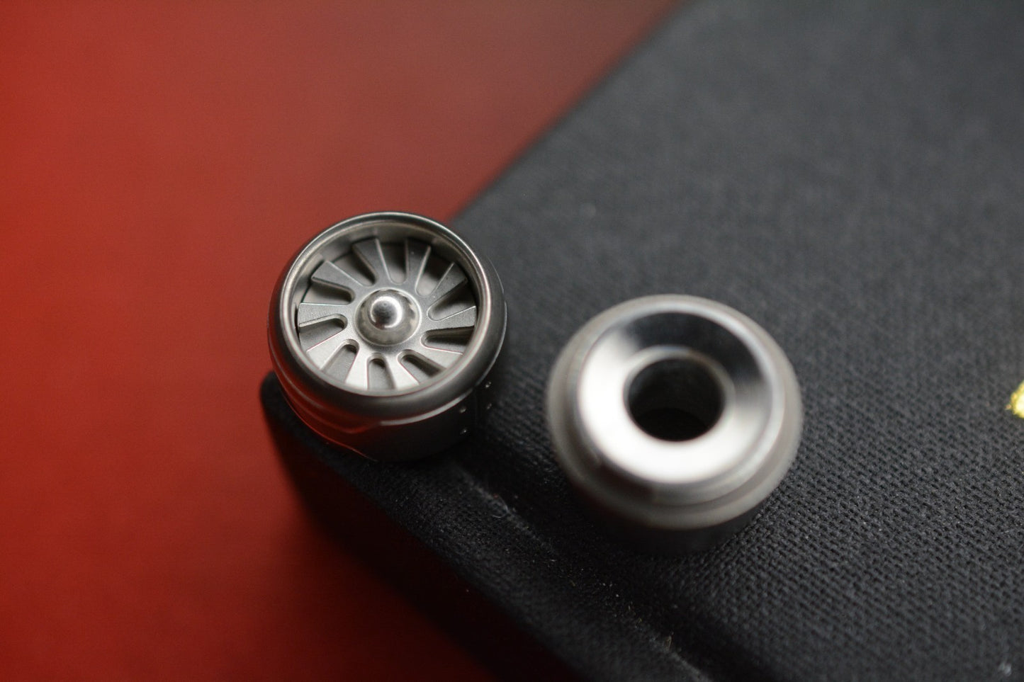 CUSTOM RARE Aero Engine Screw In Bead - Titanium