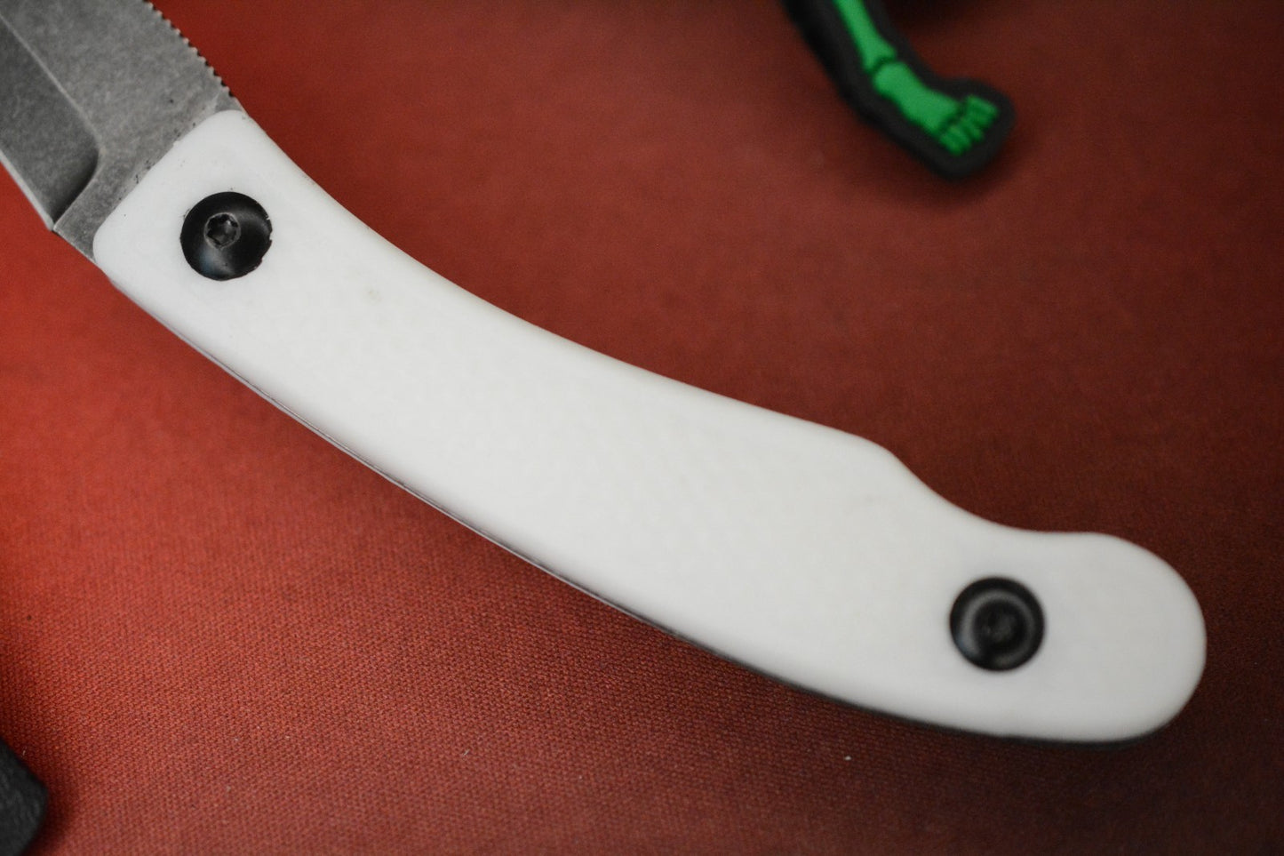 RARE Ed’s Manifesto & Sneakreaper Elvia Field Knife - White / Acid Stonewash