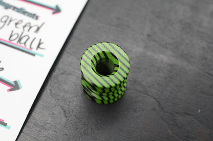 NEW Salt & Peppa Shrimp Bead - Toxic Green & Black G10 Re Playge Microtech