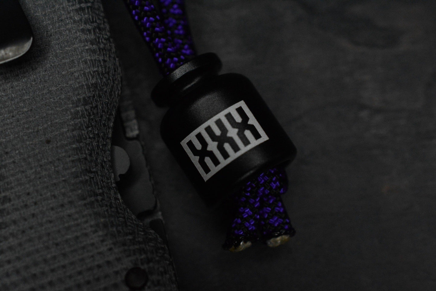 NEW Spyderco Shaman Grey Micarta Black DLC M390 Drop Point  w/ Poison Bead