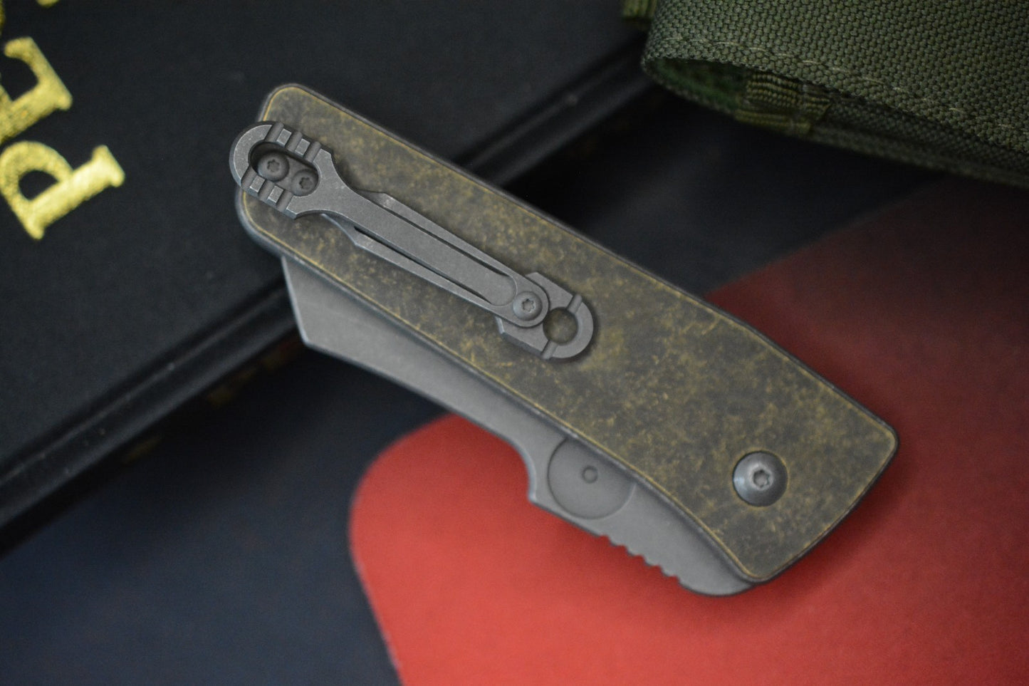 CUSTOM Serge Pachenko x Hawk Knives Guppy Brass - S30V / Copper Skull Inlay