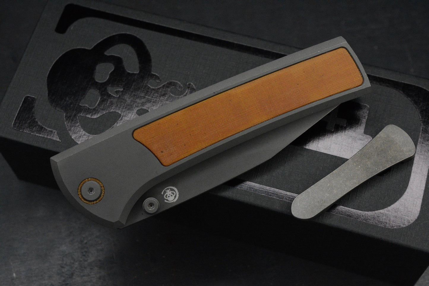 NEW CHAVES Scapegoat 229 Dirty Steve - SW Grey PVD / Natural Micarta Magnetic EXC 1/50