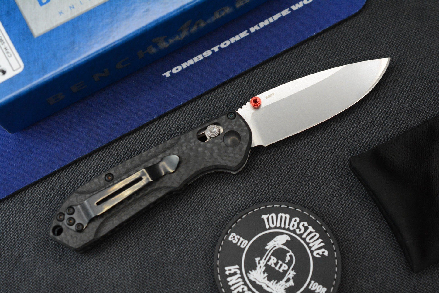 NEW Benchmade Mini Freek - Full Carbon Fiber w/ Red Thumbstud & Backspacer