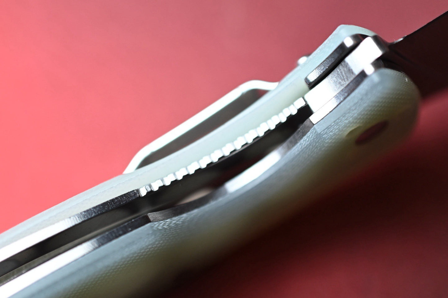 RARE Spyderco Tenacious Tanto - Jade Natural G10 / 8CR13 Stainless w/ TKW Bead