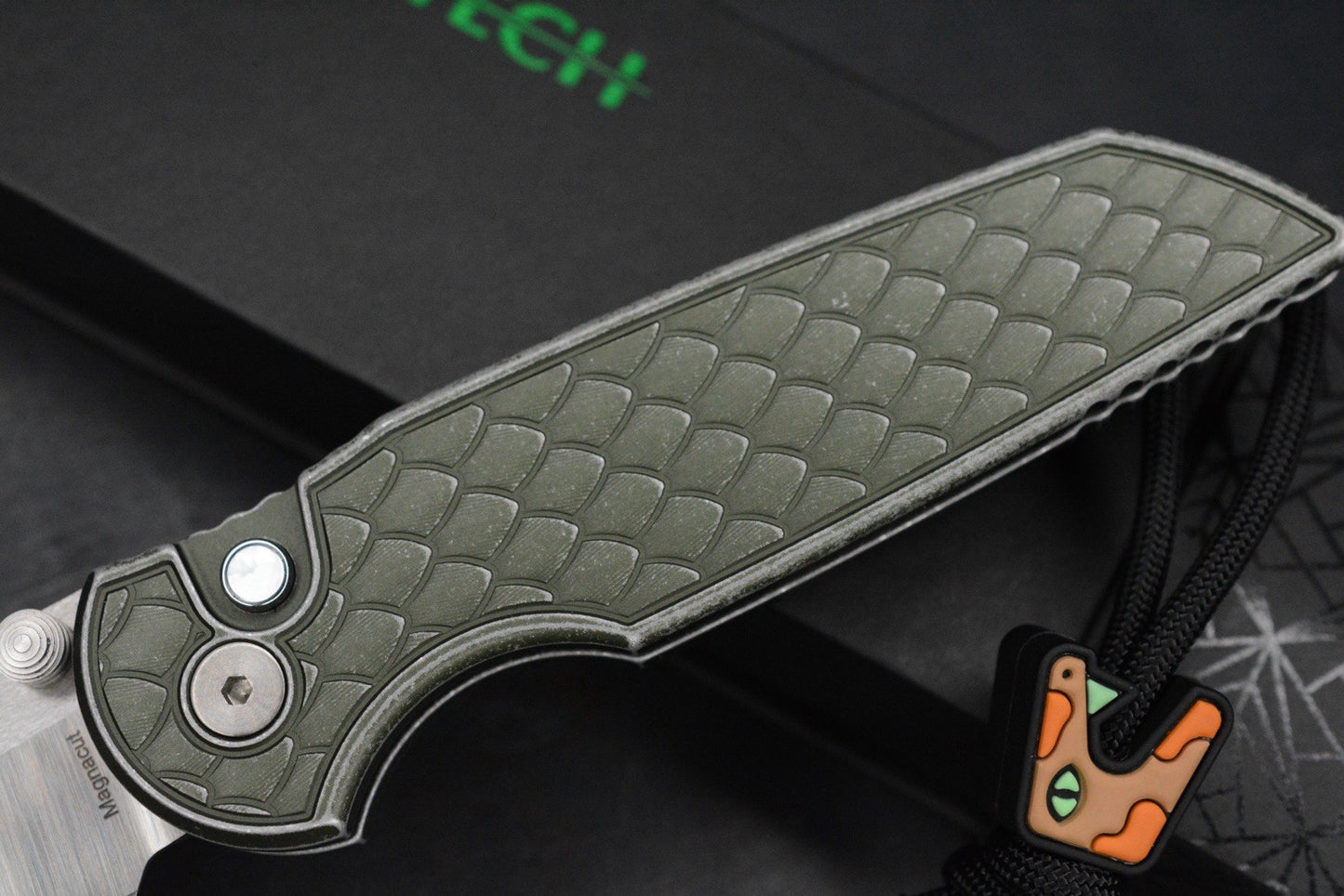 NEW Protech Integrity Battle Worn Reptile Green Scale Pattern w/ Wkrmn Bead