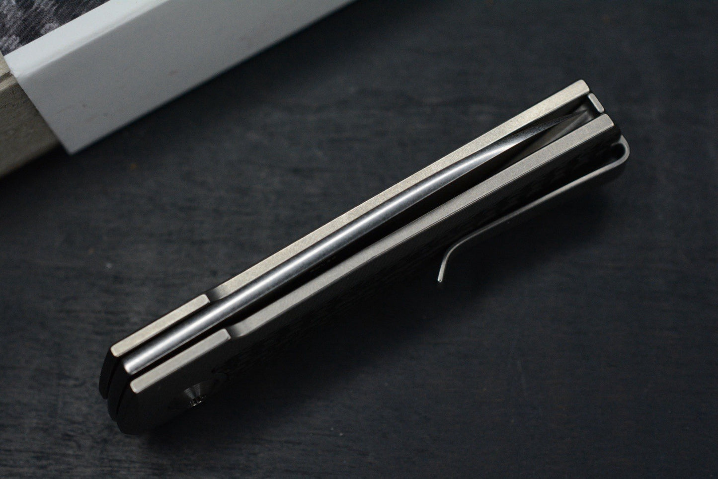 NEW ANSO ARN Grey/ Satin Ti Hdw w/ Carbon Fiber Inlay RWL34 SN 41 Re Microtech