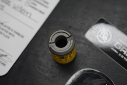 NEW Griffin Combat Concealed V3 Ultem / Tumbled Ti Bead Re Playge Microtech