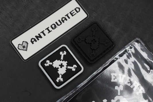 NEW INKY EDC x Antiquated EDC - 8-Bit Death Heart 2x Patch Set - Black & White
