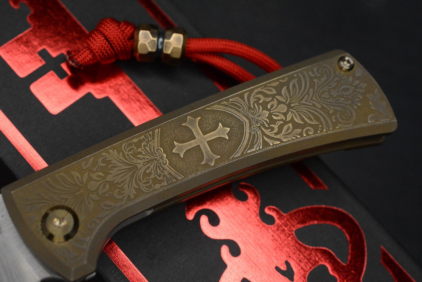 CUSTOM Chaves RCK9 Crusader Blade Show Exc Ti - Belt Satin DP M390 w/ Brass Bead