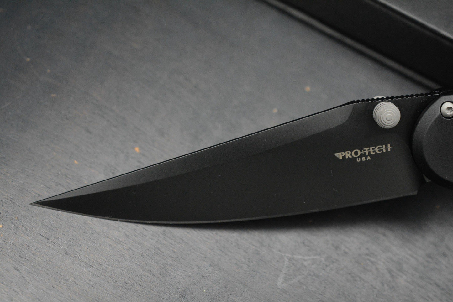 RARE Protech x Peace Neighbor Avalon - Knurled DLC Magnacut 4.25” Manual Button