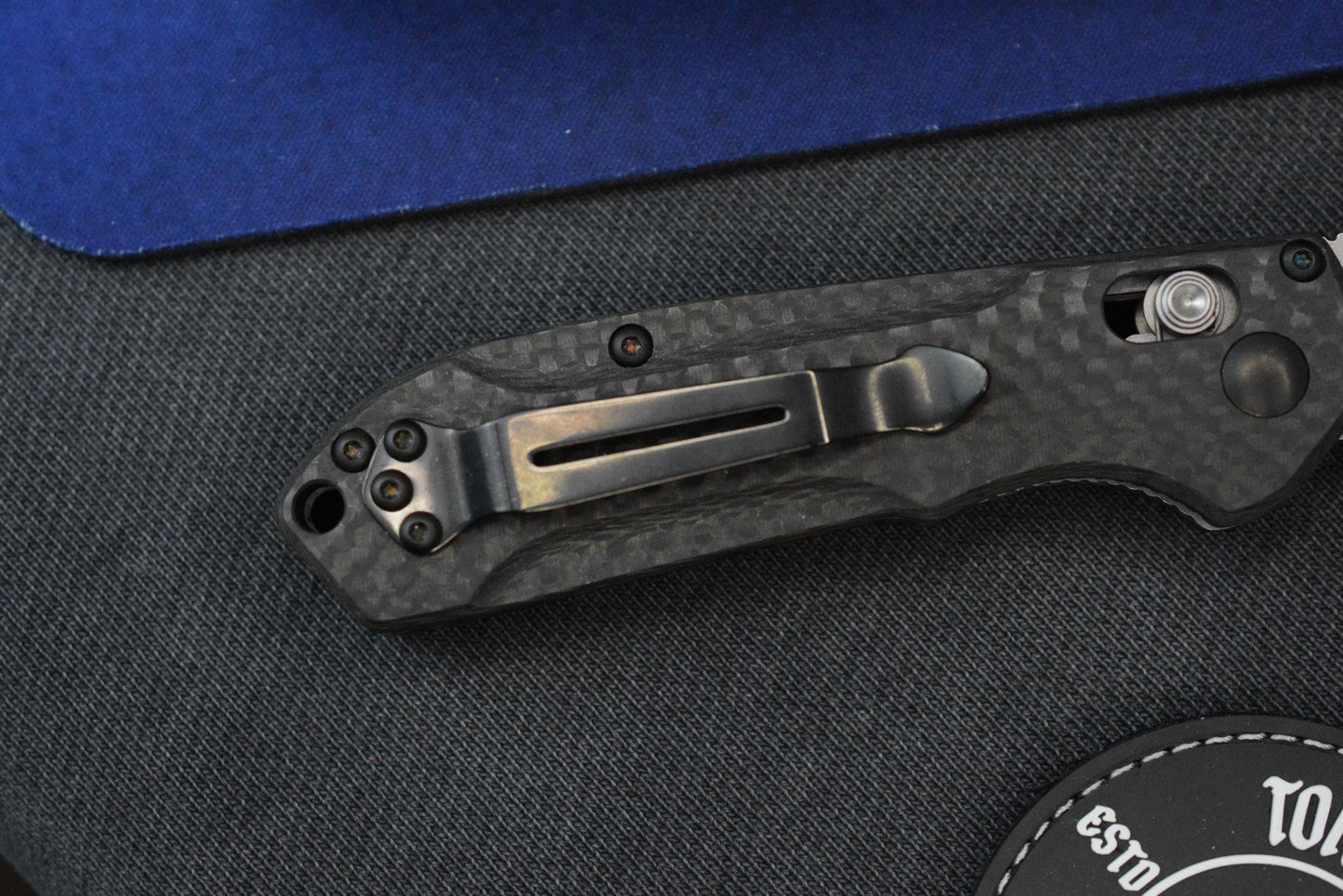 NEW Benchmade Mini Freek - Full Carbon Fiber w/ Red Thumbstud & Backspacer