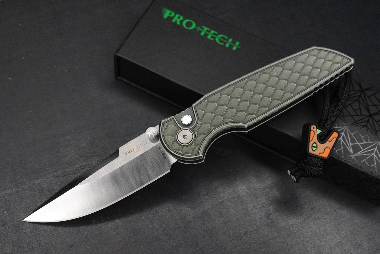 NEW Protech Integrity Battle Worn Reptile Green Scale Pattern w/ Wkrmn Bead
