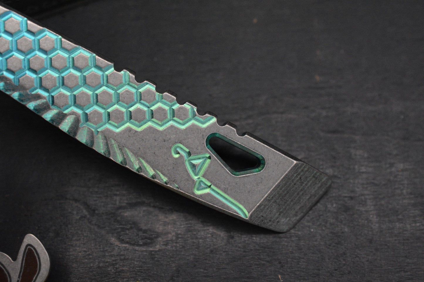 NEW Lynch NW In Without Knocking v1.5 Bee Keeper Stone Logo Green Ano Ti