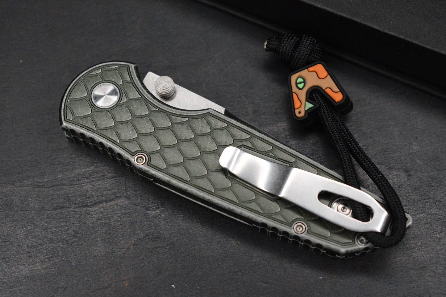 NEW Protech Integrity Battle Worn Reptile Green Scale Pattern w/ Wkrmn Bead