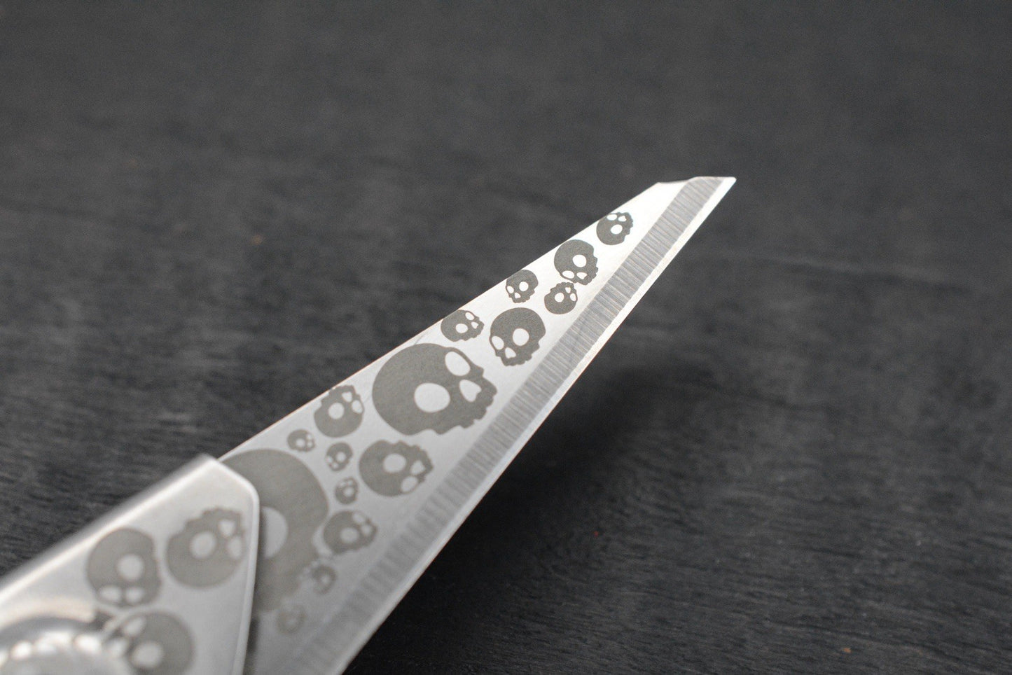 CUSTOM Apparatus EDC Utility Knife Skull Edition Titanium/ Brass & Rock Bead