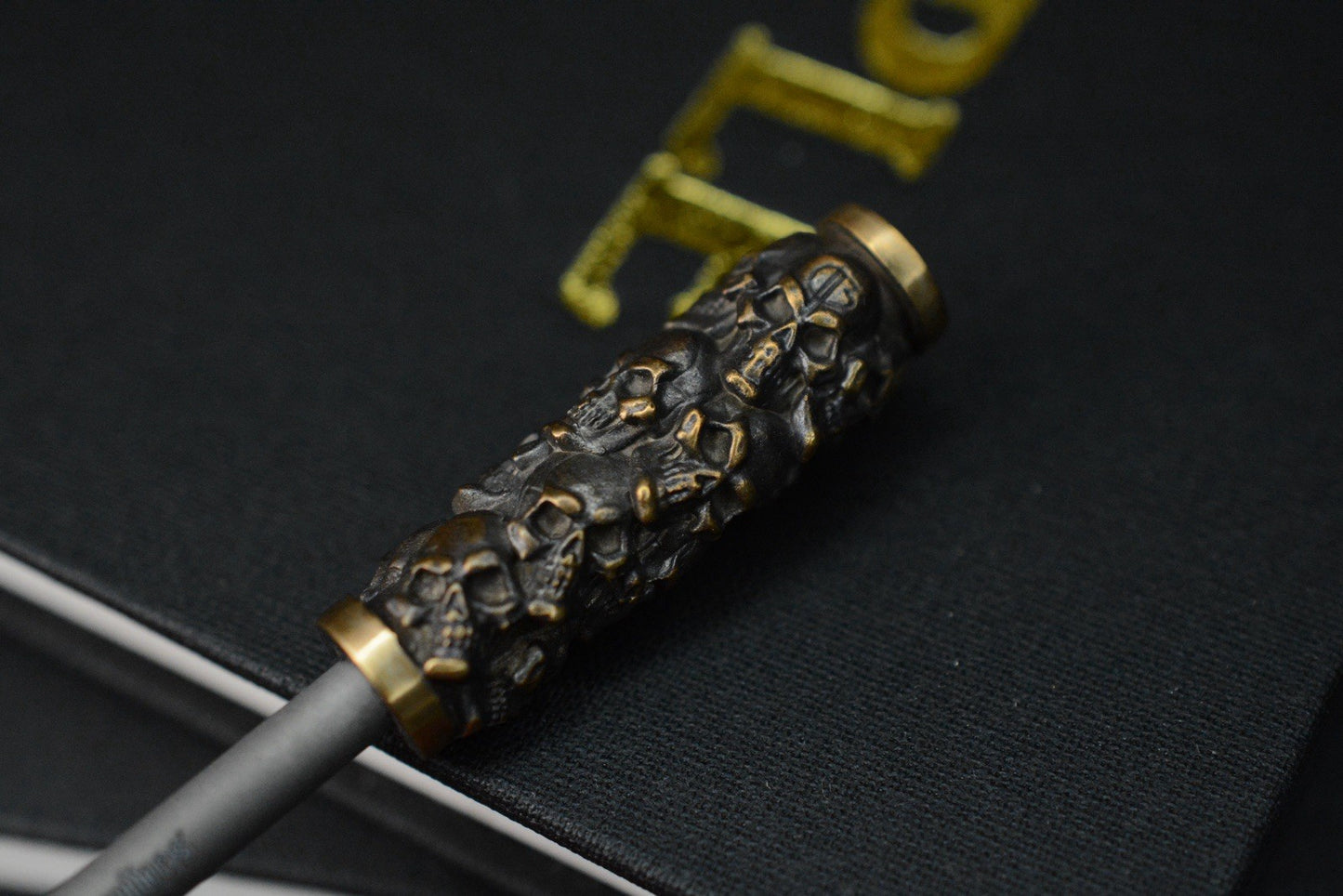 Custom Bastanelli Spike Ti/2Saints Brze Skull Hdle w/ Robertson Sheath