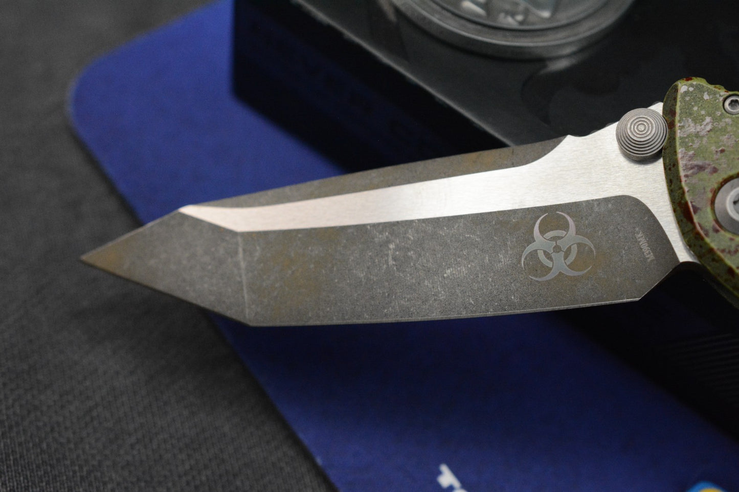 NEW Microtech SOCOM Elite T/E Outbreak w/ Fallout Pack & Biohazard Bead