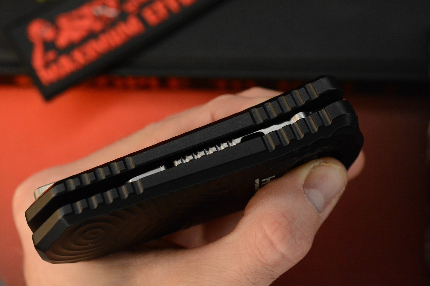 NEW Hypercut MFG Oracle Razor Knife - Ano Black Aluminum / Raindrop Milled