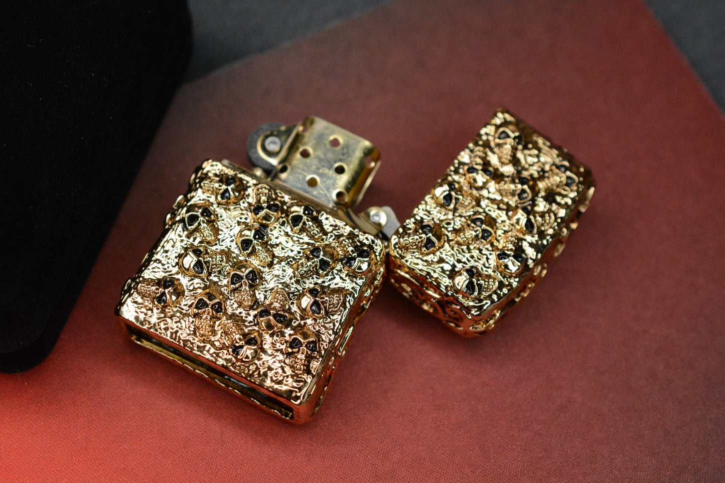 NEW Zippo Gold Plated Lighter - Thick Mini Skulls