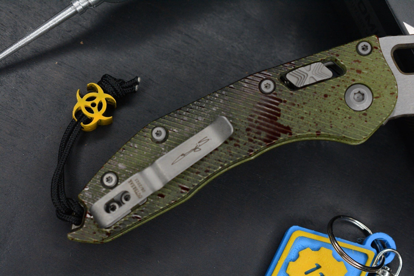 RARE Microtech Stitch-Ram-Lok Outbreak Sig Series w/ Fallout Replicas & Bead