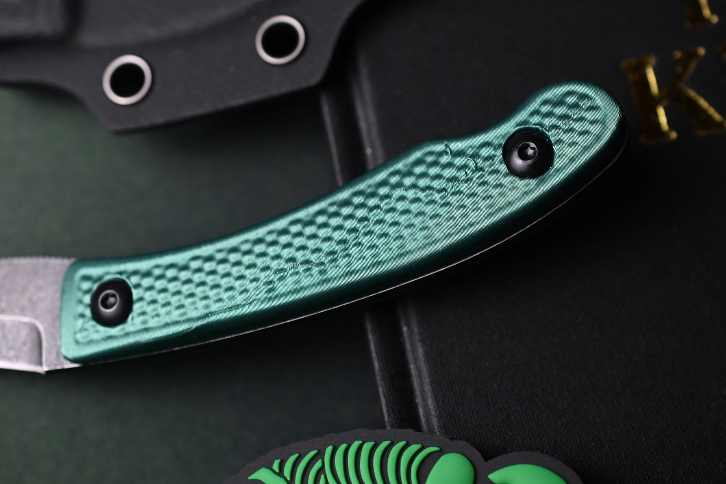 RARE Ed’s Manifesto & Sneakreaper Elvia Field Knife - Green / Acid Stonewash
