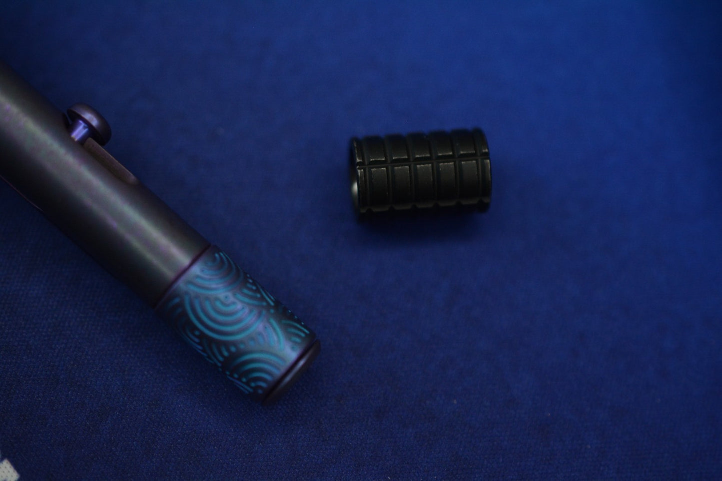 NEW Novel Carry x Urban EDC Axial Spinner Pen - Blurple Ti w/ Chaos Seigahai